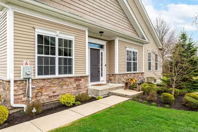 27 Dutch Court, Wappingers Falls, NY 12590 - Photo 3