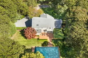 8 Mountain Laurel Ln, Southampton, NY 11968 - Photo 45