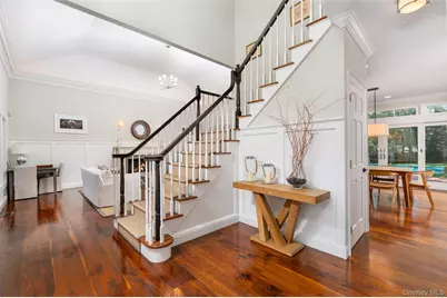 8 Mountain Laurel Lane, Southampton, NY 11968 - Photo 3