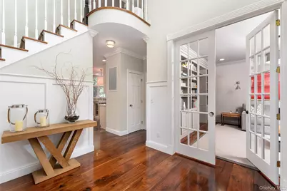 8 Mountain Laurel Lane, Southampton, NY 11968 - Photo 7