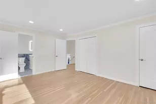 1554 Holiday Park Dr, Wantagh, NY 11793 - Photo 23