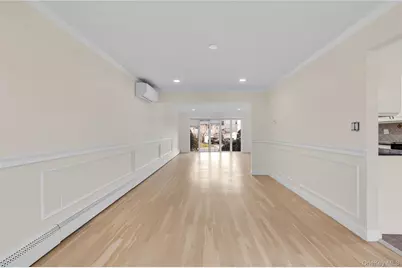 1554 Holiday Park Drive, Wantagh, NY 11793 - Photo 15