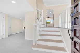 1554 Holiday Park Dr, Wantagh, NY 11793 - Photo 5