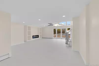 1554 Holiday Park Drive, Wantagh, NY 11793 - Photo 7