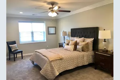 425 Newbridge Road #30, East Meadow, NY 11554 - Photo 7