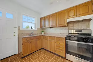 37 Fowler Ave, Yonkers, NY 10701 - Photo 17