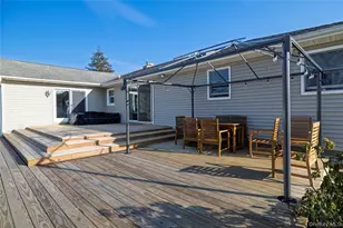 272 Baylawn Ave, Copiague, NY 11726 - Photo 27