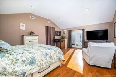 272 Baylawn Avenue, Copiague, NY 11726 - Photo 19