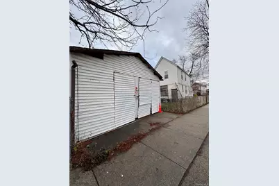 147-03 111th Avenue, Jamaica, NY 11435 - Photo 5