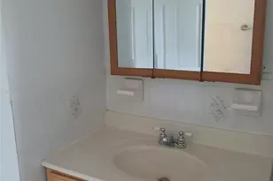 145-08 Hook Creek Blvd, Rosedale, NY 11422 - Photo 5