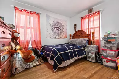 2761 Hering Avenue, Bronx, NY 10469 - Photo 17