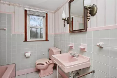 22 Wendover Drive, Poughkeepsie, NY 12601 - Photo 17