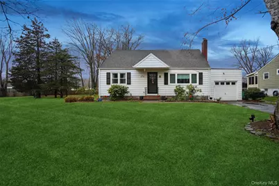 22 Wendover Drive, Poughkeepsie, NY 12601 - Photo 1