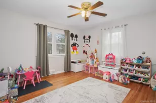 22 Wendover Dr, Poughkeepsie, NY 12601 - Photo 9