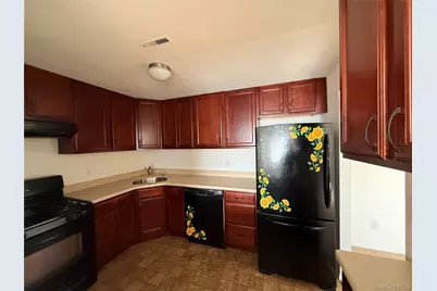 55 Pinebrook Place, Bay Shore, NY 11706 - Photo 7