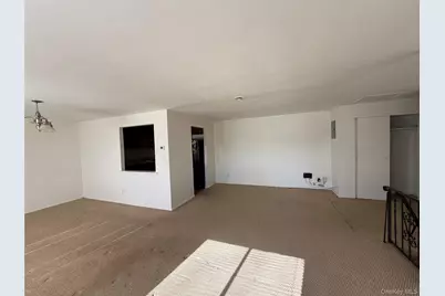 55 Pinebrook Place, Bay Shore, NY 11706 - Photo 5