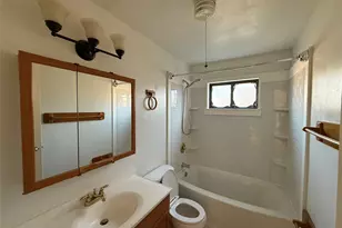 55 Pinebrook Pl, Bay Shore, NY 11706 - Photo 9