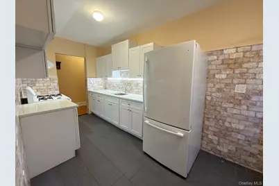 42 Barker Avenue #2B, White Plains, NY 10601 - Photo 3