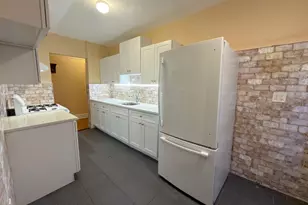 42 Barker Ave, White Plains, NY 10601 - Photo 3