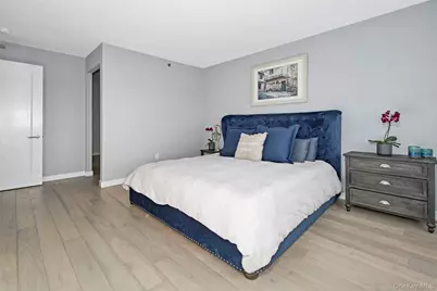 10 City Place #PH4C, White Plains, NY 10601 - Photo 17