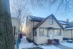 104-14 214th St, Jamaica, NY 11429 - Photo 3