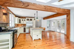 685 Orchard St, New Suffolk, NY 11956 - Photo 3