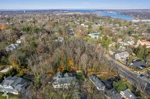 6 The Maples, Roslyn, NY 11576 - Photo 5