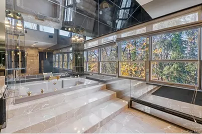 6 The Maples, Roslyn, NY 11576 - Photo 35