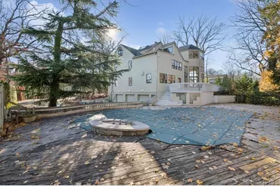 6 The Maples, Roslyn, NY 11576 - Photo 13