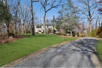 6 The Maples, Roslyn, NY 11576 - Photo 9