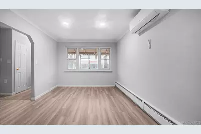 836 E 229th Street, Bronx, NY 10466 - Photo 9