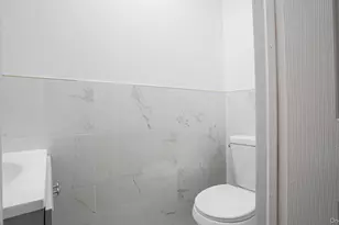 836 E 229th St, Bronx, NY 10466 - Photo 15