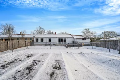 741 Hamilton Avenue, Westhampton Beach, NY 11978 - Photo 23