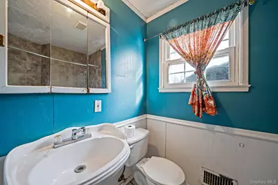 741 Hamilton Avenue, Westhampton Beach, NY 11978 - Photo 15