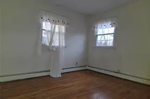 38 Amherst Ct, Huntington, NY 11743 - Photo 11