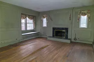 38 Amherst Ct, Huntington, NY 11743 - Photo 7