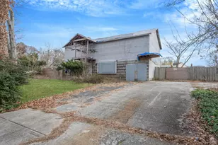 58 W Denis Ln, Coram, NY 11727 - Photo 3