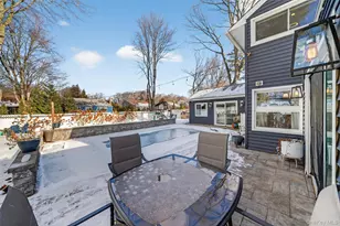 18 Lambert Ln, New Rochelle, NY 10804 - Photo 41