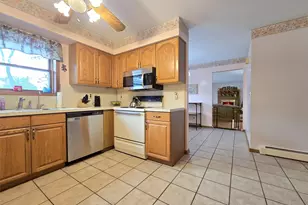 14 Avenue C, Holbrook, NY 11741 - Photo 9