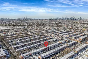 60-51 71st St, Maspeth, NY 11378 - Photo 37