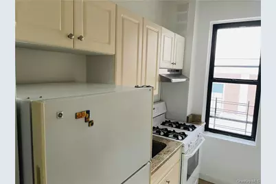 210 Martine Avenue #5N, White Plains, NY 10601 - Photo 7