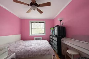 6 W Mill Dr, Great Neck, NY 11021 - Photo 9