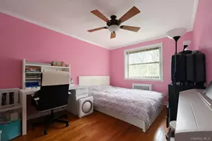 6 W Mill Dr, Great Neck, NY 11021 - Photo 7