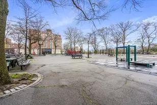 85-15 Main St, Briarwood, NY 11435 - Photo 17