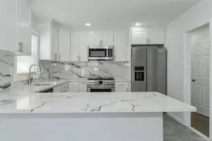 250 New York Ave, Long Beach, NY 11561 - Photo 7