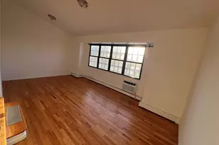 61-19 232nd St, Oakland Gardens, NY 11364 - Photo 7