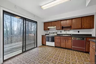 53 Mallory Rd, Spring Valley, NY 10977 - Photo 11