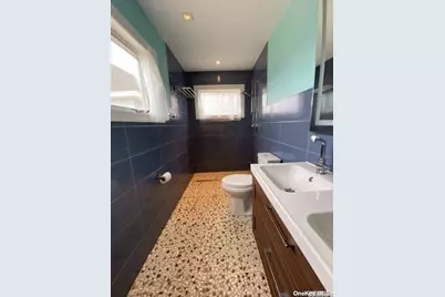 7 Pond Road, Westhampton Beach, NY 11978 - Photo 9