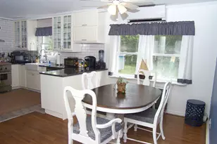 10 Clarence St, Copiague, NY 11726 - Photo 3