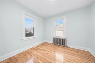 172 Juanita Ave, Freeport, NY 11520 - Photo 9